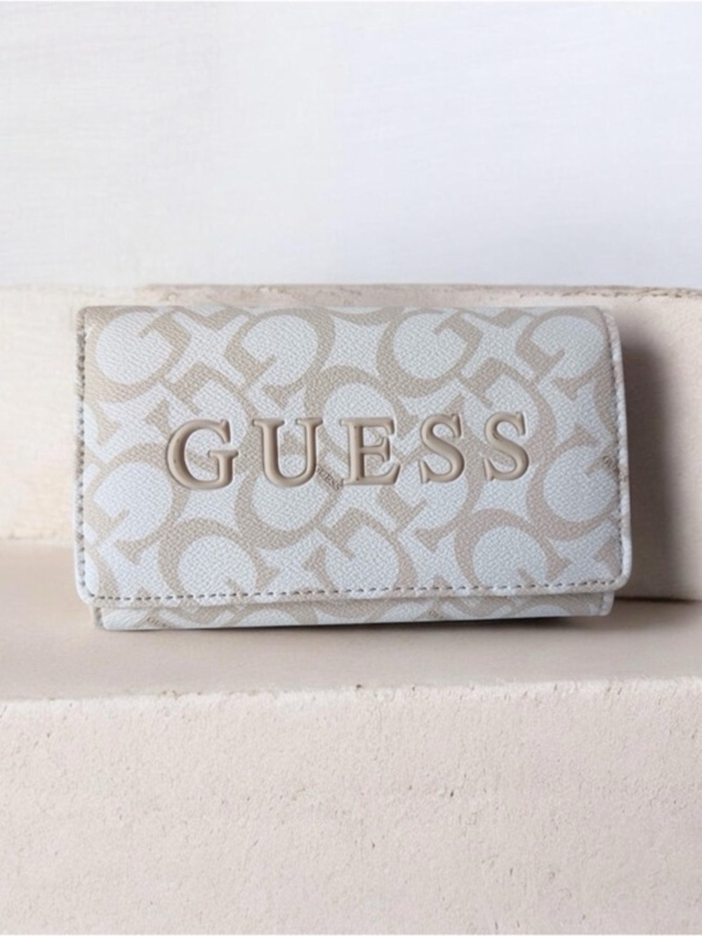 GUESS Beige and White Logo Wallet wristlet